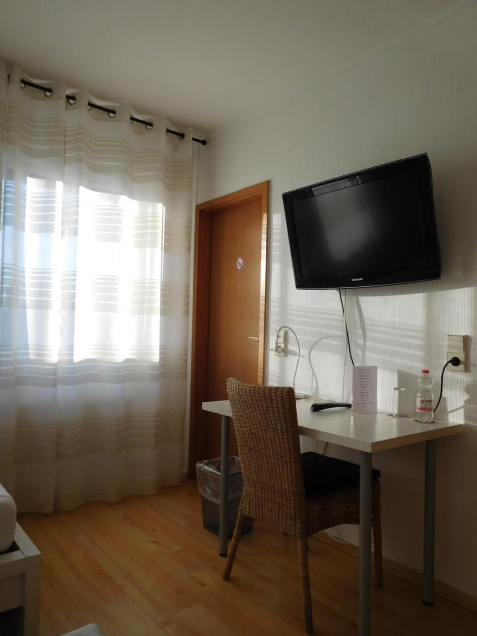 Arkadia Hotel Burgwedel  Esterno foto